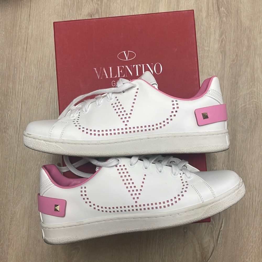 Valentino Sneakers